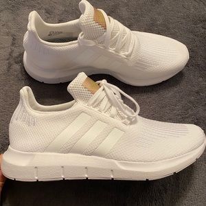 Adidas Swift Runs